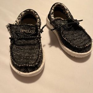 Hey Dude toddler size 7